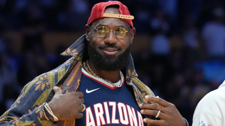 Lakers' LeBron James drops bold message on role with Austin Reaves, Luka Doncic as doubt mounts | Sporting News